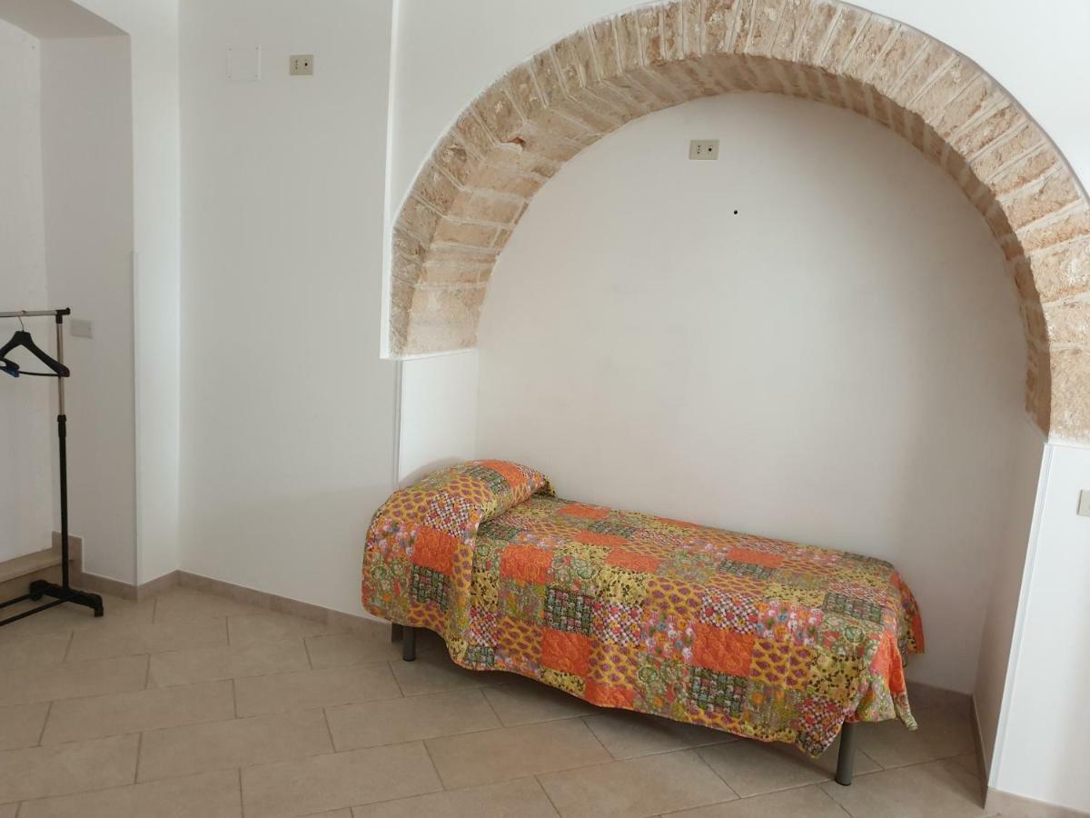 Nonna Livia By La Puglia In Un Trullo Lägenhet Alberobello Exteriör bild